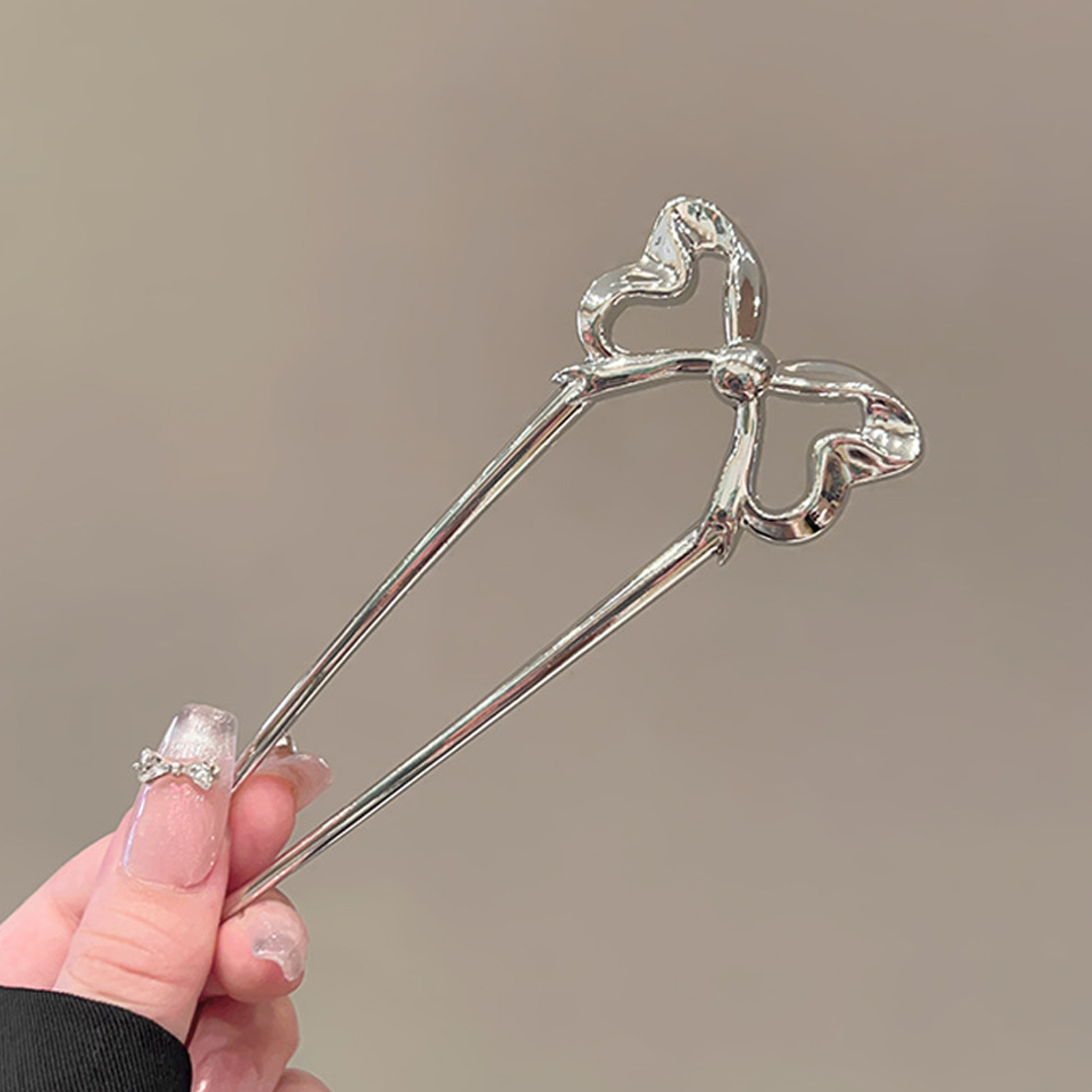 Women Accessories Holder - エレガントなちょう結び U 字型ヘアピン合金金属ポニーテールホルダー女性女の子花嫁結婚式パーティーデイリーヘアアクセサリー
