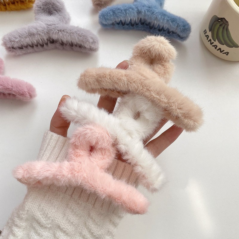 ふわふわぬいぐるみフェイクファービッグカニ毛爪クリップ女性女 - Women Accessories Holder のレビューと価格