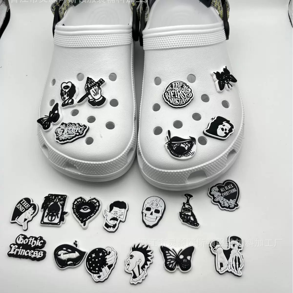 23個のホラーハロウィンシューチャーム、クロックス用、靴アク - Women'S Accessories Crocs のレビューと価格