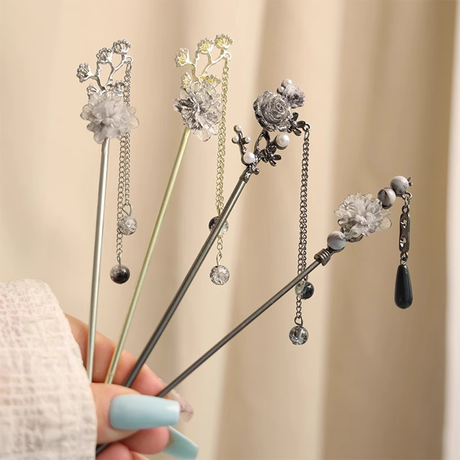 エレガントな花のヘアスティックフォーク合金ヘアクリップビーズ - Women Accessories Chain のレビューと価格